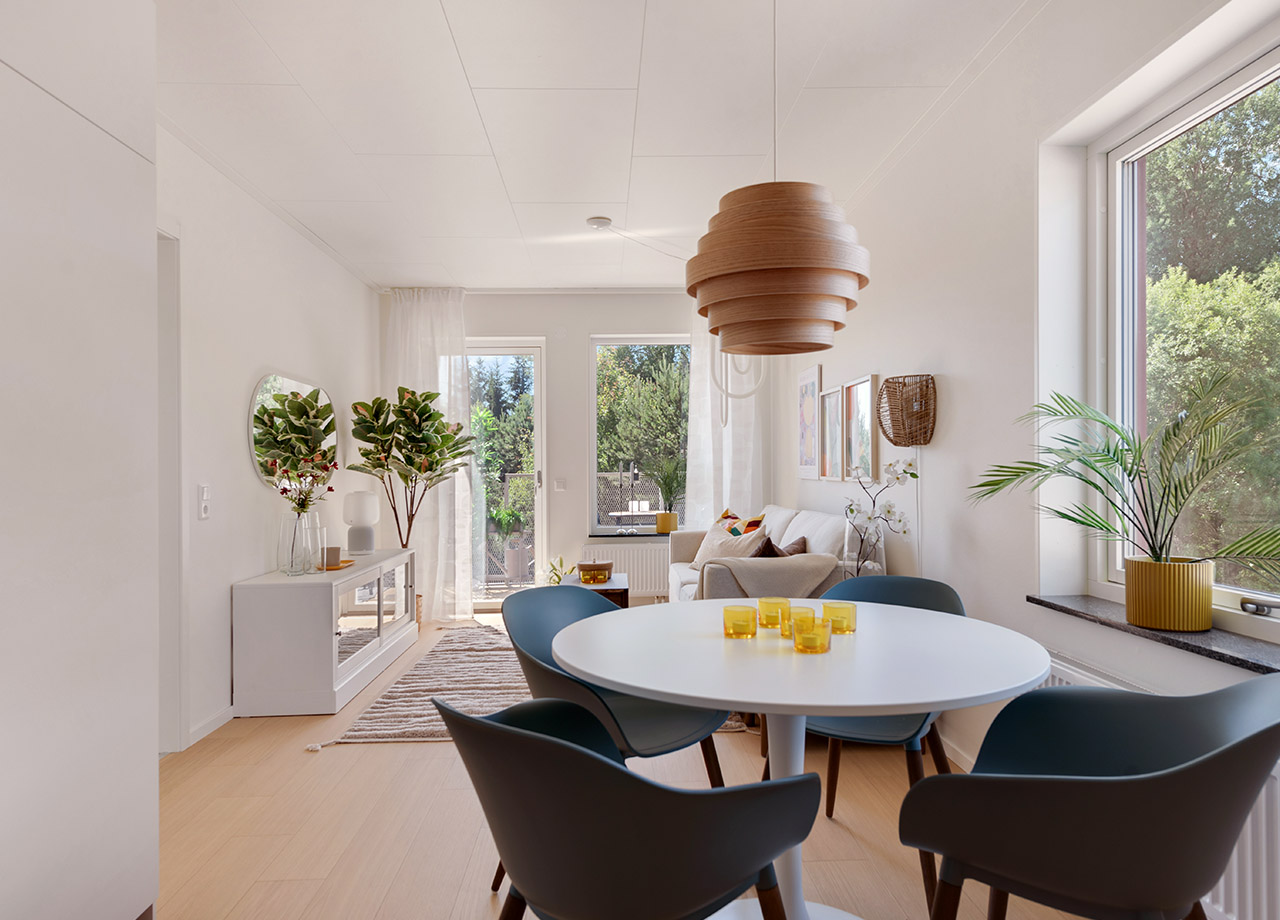 Foto av kök och vardagsrum i BoKlok gavellägenhet 2 rum och kök.