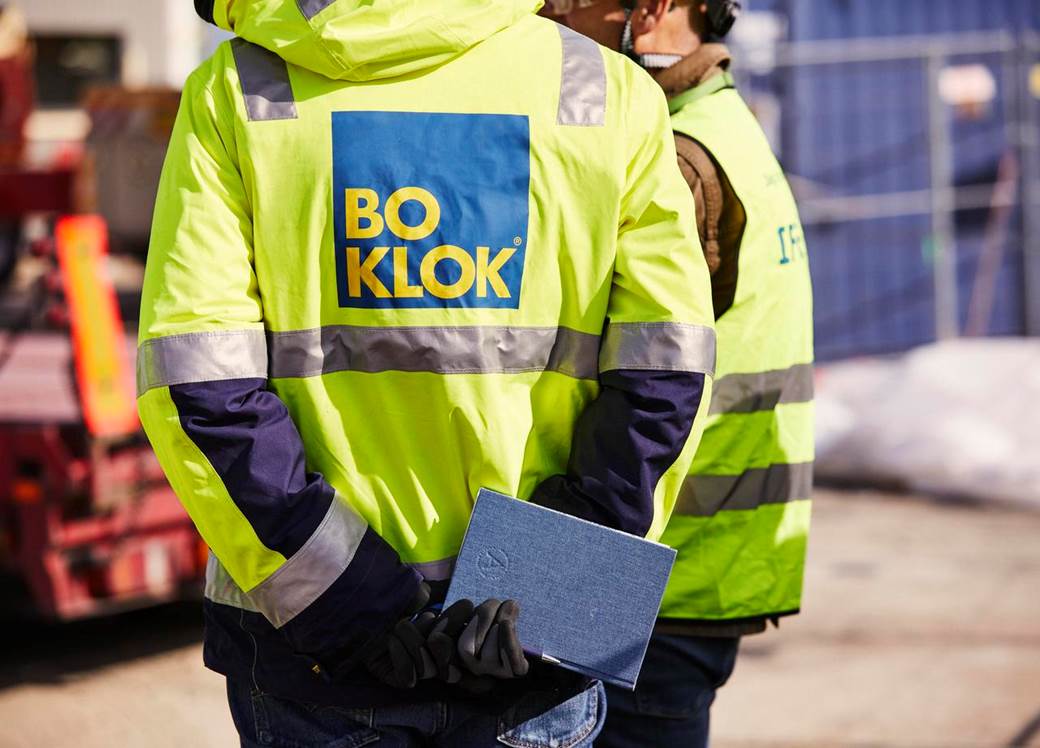 BoKlok arbetare på byggarbetsplats.